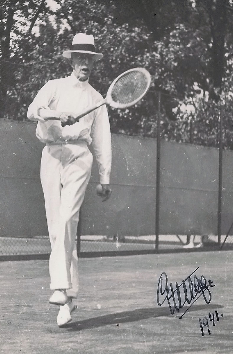 Arkivfoto av tennisspelare i Särö kring sekelskiftet